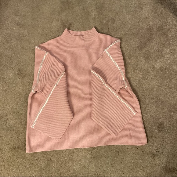 Women's Pink Chunky Knit Sweater - Picture 7 of 8